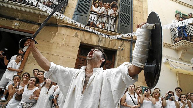 IB3 emet el gran simulacre dels Moros i  Cristians de les Festes de la Patrona