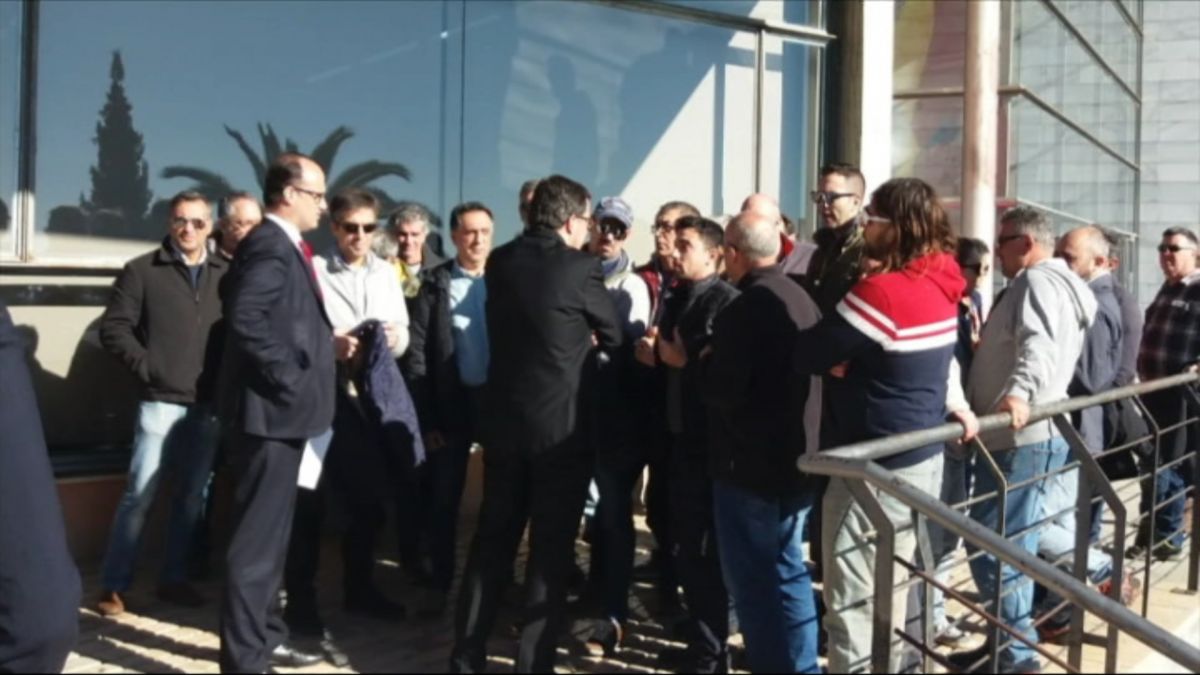 Treballadors del Murterar insisteixen que tancar la central no garantirà el subministrament a les Balears