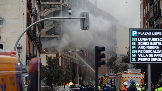 Augmenten a quatre els morts en l’explosió d’un edifici al centre de Madrid