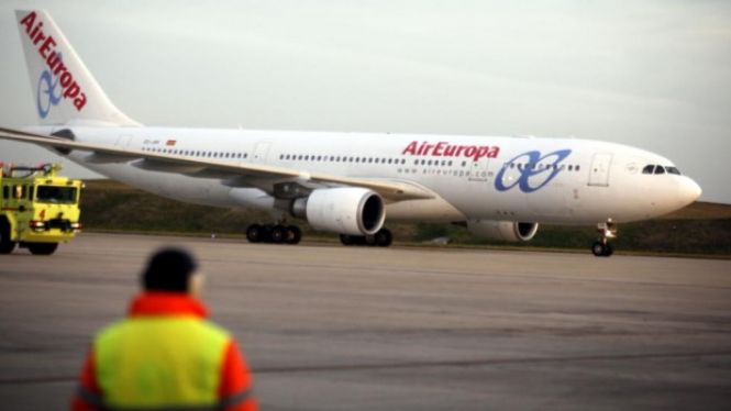 Un error tècnic provoca una falsa alarma de segrest a un avió Air Europa d’Amsterdam a Madrid