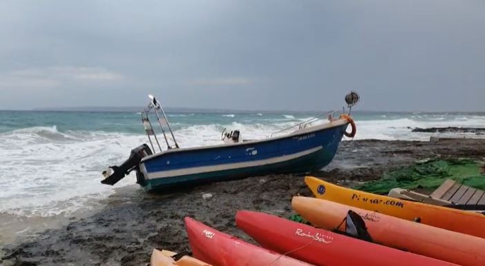 Pasteres, llanxes de luxe i ara barques de pesca: així arriben els migrants a les Illes