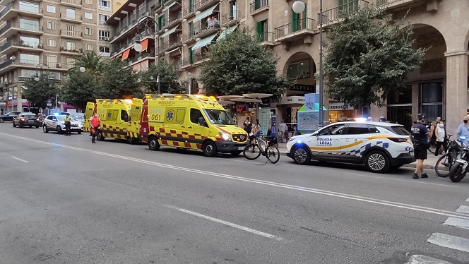Dues nines ferides en un atropellament al centre de Palma