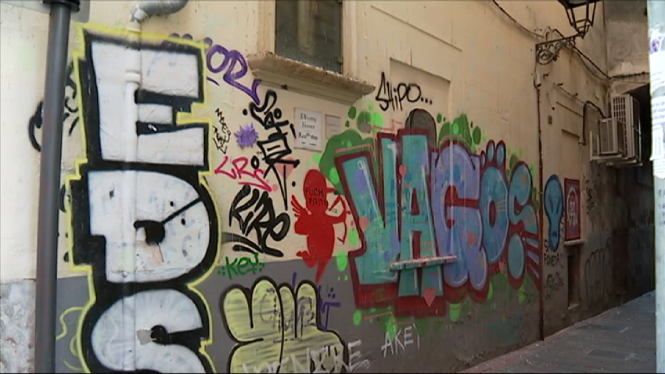 Emaya engega un servei per retirar els grafits dels edificis privats