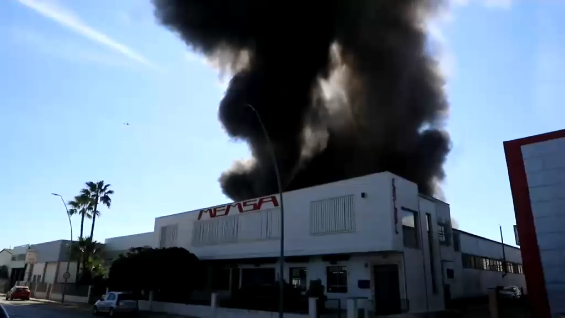 Crema una dotzena de camions al polígon de Son Castelló, a Palma