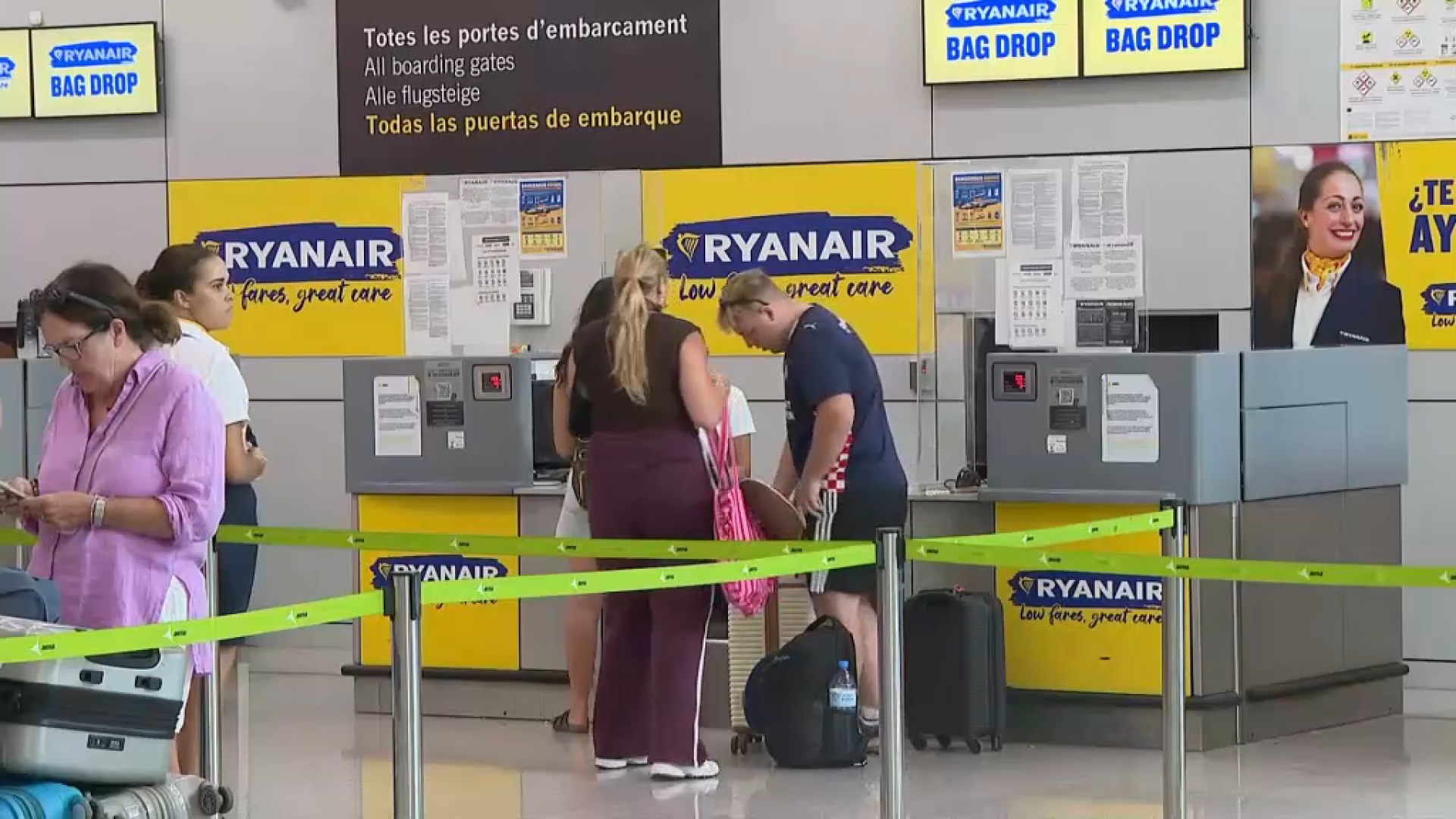 UGT acusa Ryanair de boicotejar la vaga de treballadors d’Azul Handling