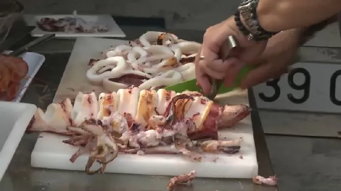 Una tona de calamars i fins a 8.000 tapes a la sisena edició de la Fira Gastronòmica del Calamar de Sant Carles