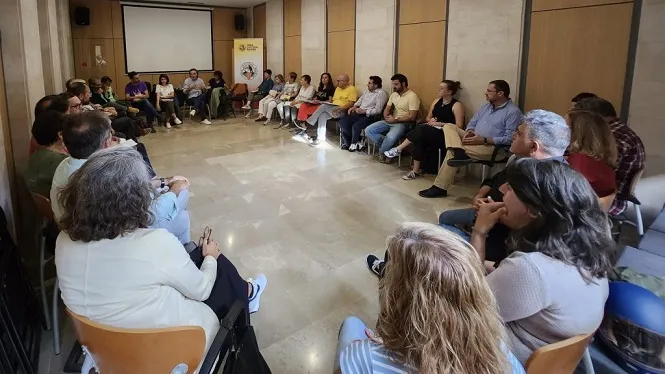 Entitats educatives, sindicats i associacions demanen una reunió urgent amb la presidenta Prohens