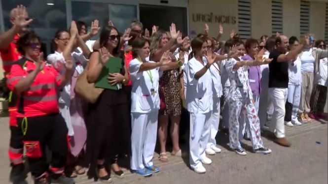 Concentració contra la violència cap al personal sanitari en el CAP de Sant Antoni