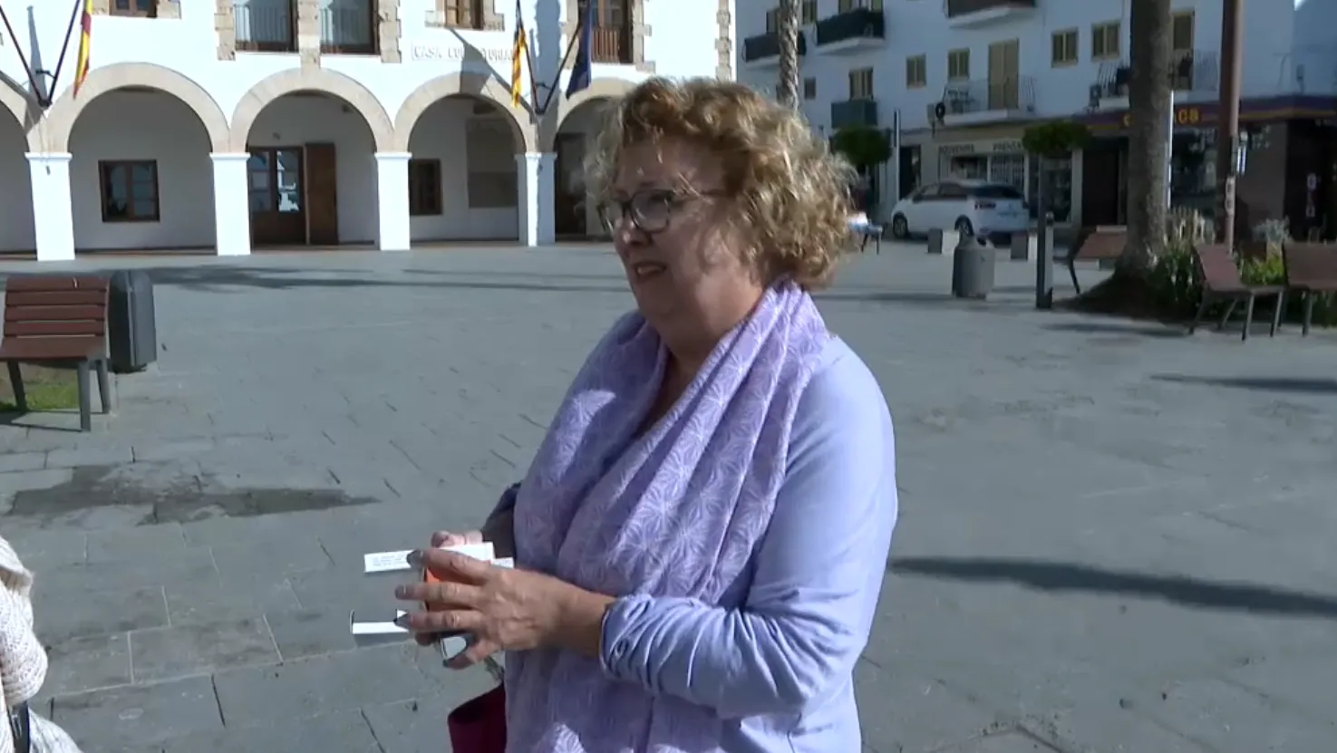 Luisa Bejar, cambrera de pis a Eivissa: “Jo no em puc agenollar per fer netes les dutxes, m’ofeg”