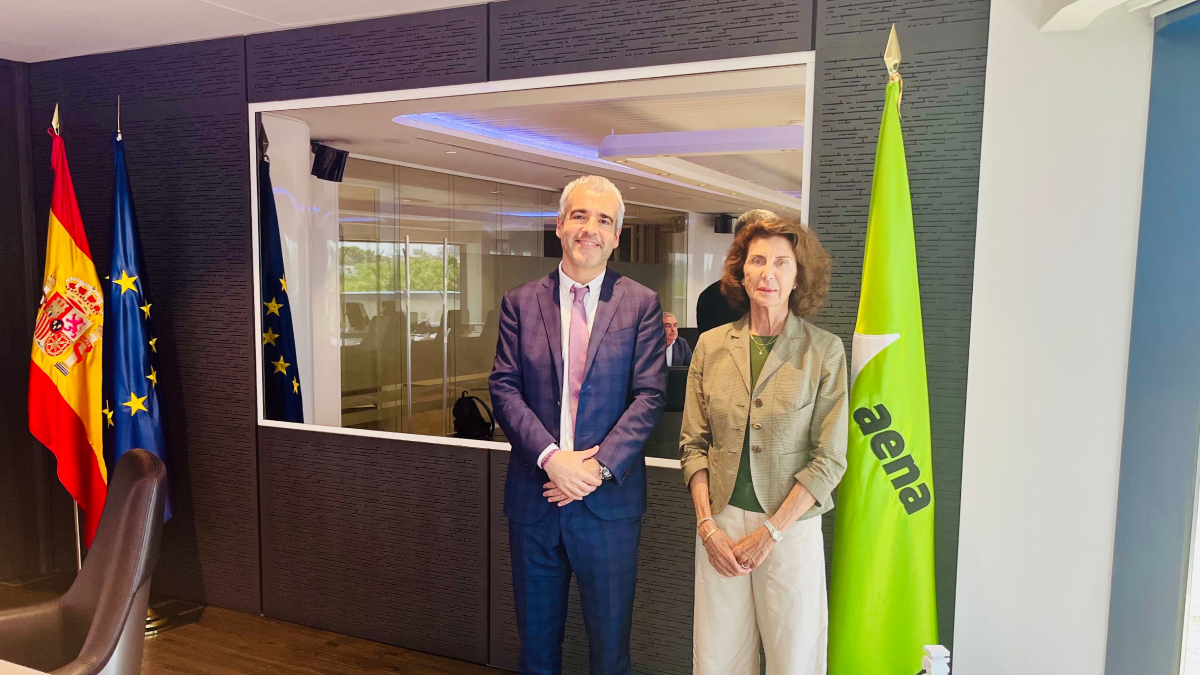 Aena+es+compromet+amb+la+CAEB+a+acabar+les+obres+de+l%E2%80%99aeroport+de+Palma+un+any+abans+del+previst