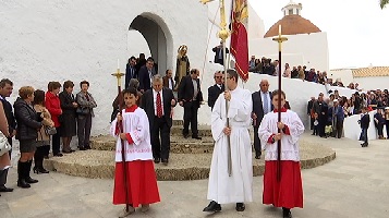 Santa Eulària celebra el seu dia gran amb activitats infantils, teatre i molta música