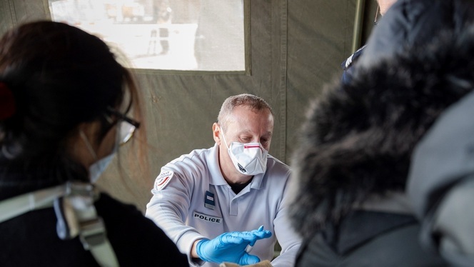 França confirma la primera mort per coronavirus a Europa