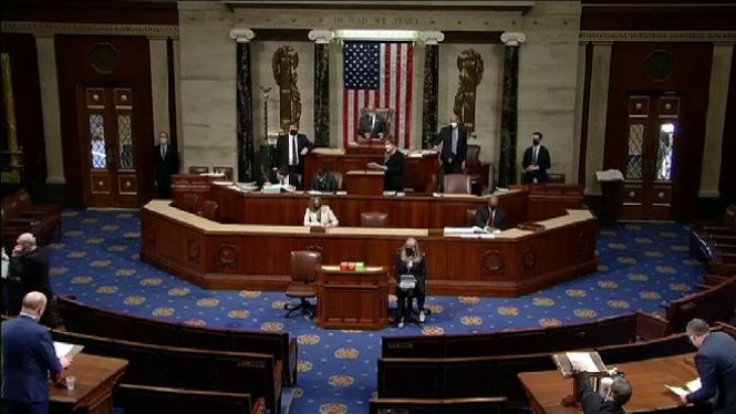 La Cambra de Representants inicia la sessió per votar el judici polític contra Doland Trump