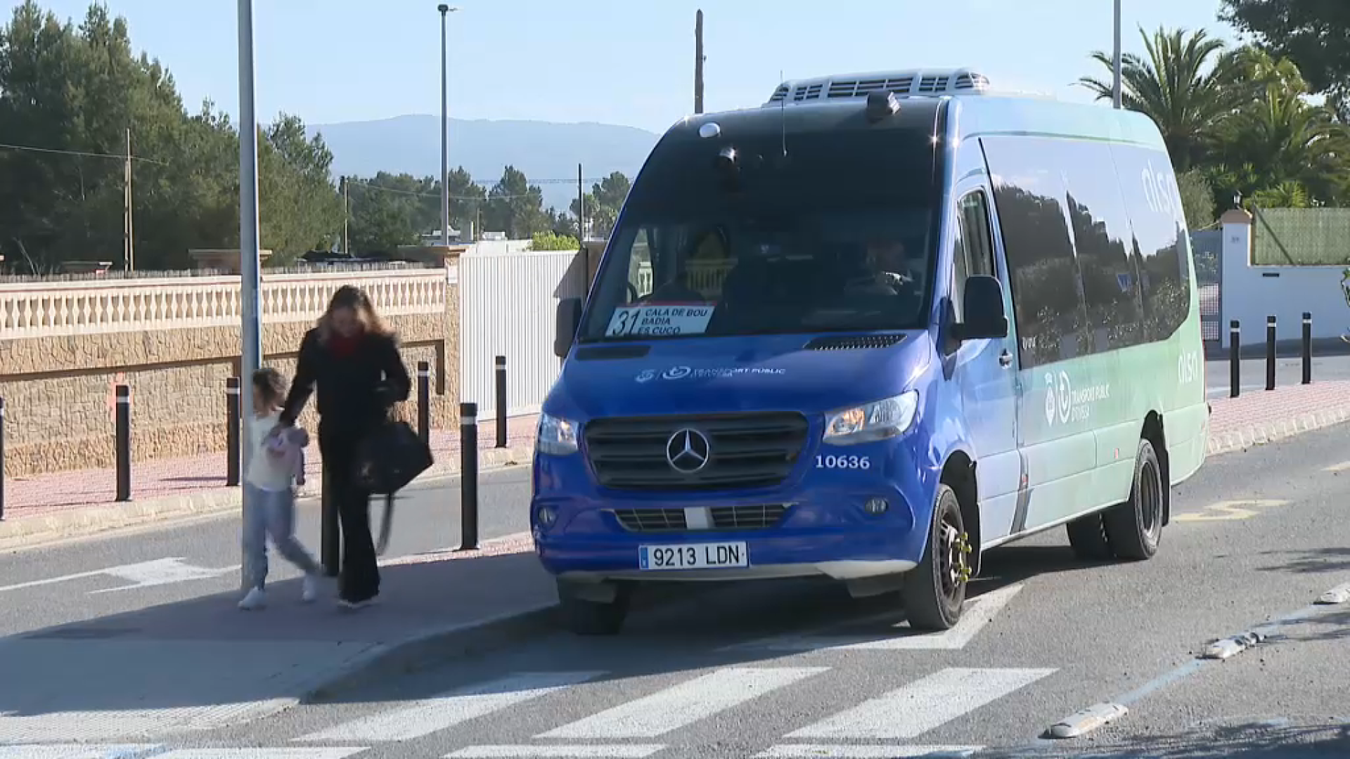 Exigeixen el manteniment de la línia d’autobús que connecta els centres escolars