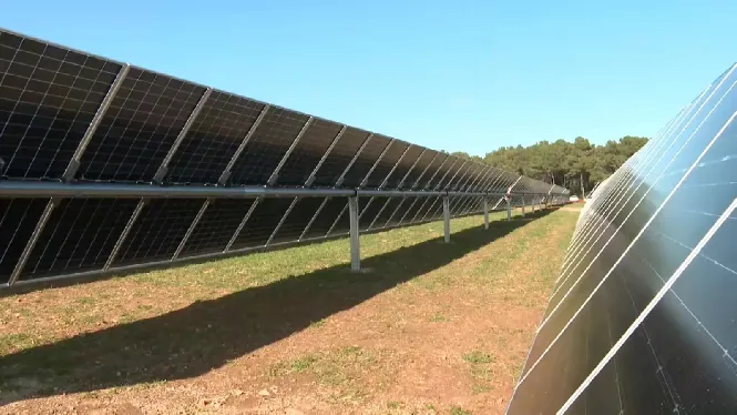 Dos dels grans parcs solars de Menorca hauran d’esperar a mitjans de 2024 per poder entrar en funcionament
