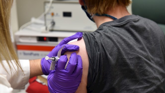 190 voluntaris participaran en el primer assaig clínic d’una vacuna anticovid a Espanya