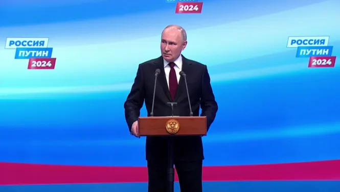 Vladimir Putin, reelegit president de Rússia