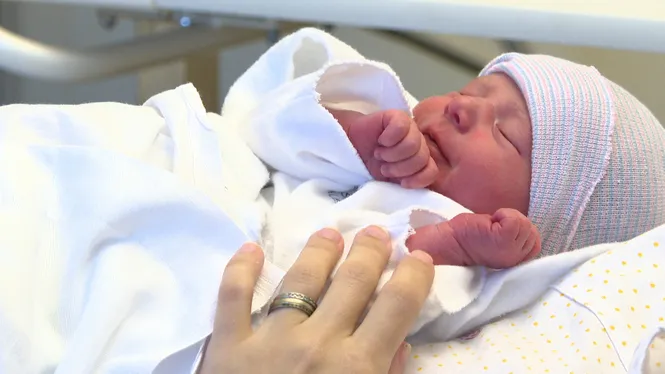 Neix un infant a les portes de l’Hospital Son Llàtzer