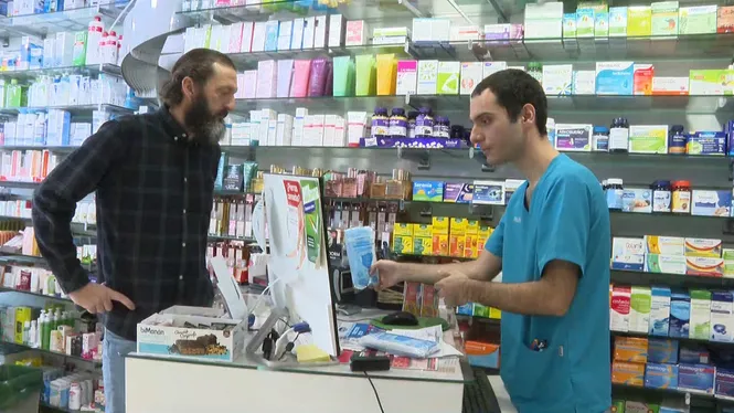 Es disparen les vendes de mascaretes i tests a les farmàcies de les Balears