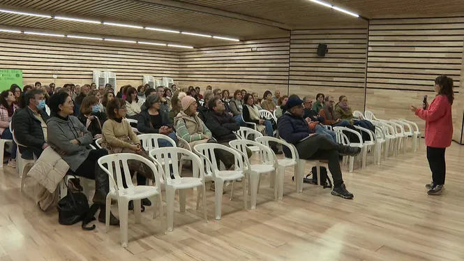 El Centre Municipal Universitari de Ciutadella ha fet una xerrada informativa adreçada a les famílies dels fills que han pres la decisió d’anar-hi a estudiar