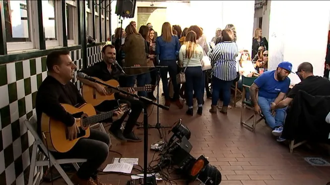 Bars i músics de Ciutadella diuen que l’Ajuntament ni organitza ni deixa fer concerts al carrer