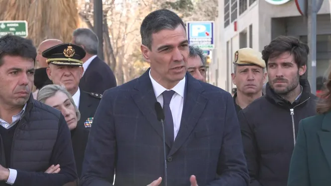Sánchez ofereix tota l’ajuda necessària a València davant la tragèdia de l’edifici cremat