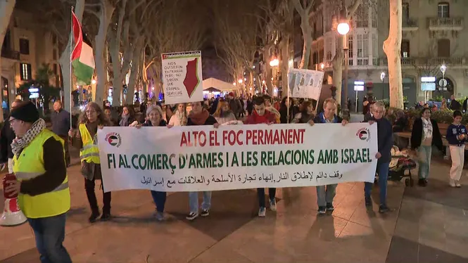 Més de 1.000 persones surten als carrers de Palma per reclamar un alto el foc, immediat i permanent, a Palestina