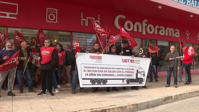 Prop de 100 transportistes es manifesten a Palma per reclamar un nou conveni col·lectiu