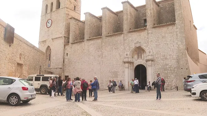 Reobre la Catedral d’Eivissa per la Missa Crismal després d’uns mesos en obres