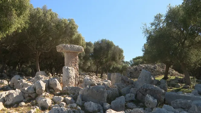 Binissafullet, un tros de la història talaiòtica de Menorca que es troba a la venda