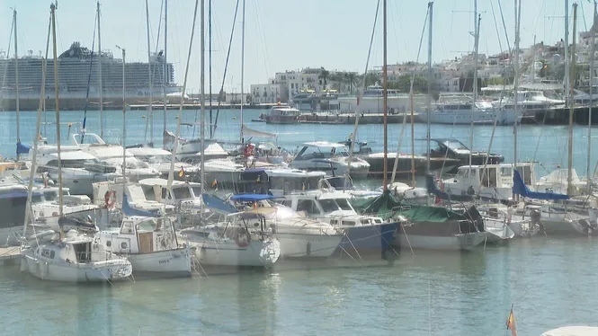 El nou gestor del Club Nàutic d’Eivissa estudiarà la demanda d’una rebaixa als amarradors
