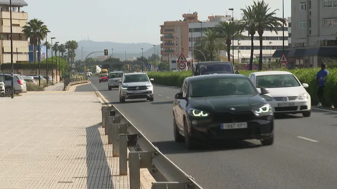 Alerten+que+a+Eivissa+hi+ha+m%C3%A9s+vehicles+que+residents