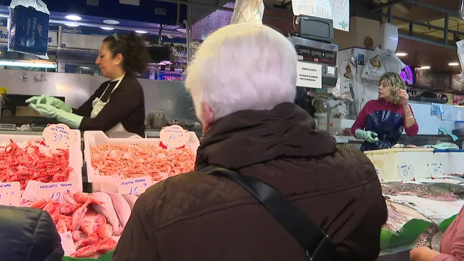 Els pescadors negocien amb el Ministeri per poder capturar gamba vermella fins a final d’any