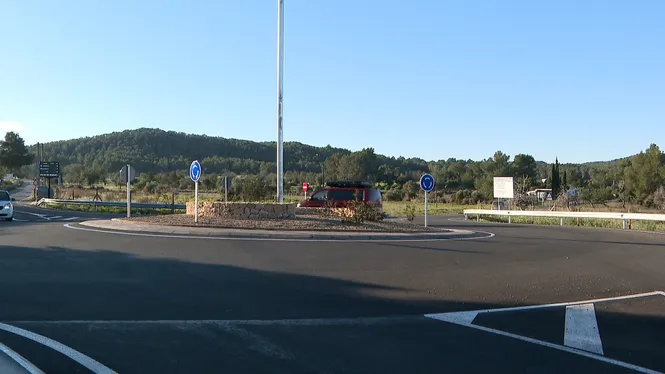 El Consell d’Eivissa inaugura la rotonda de Benirràs, una obra per suprimir un punt negre de la carretera