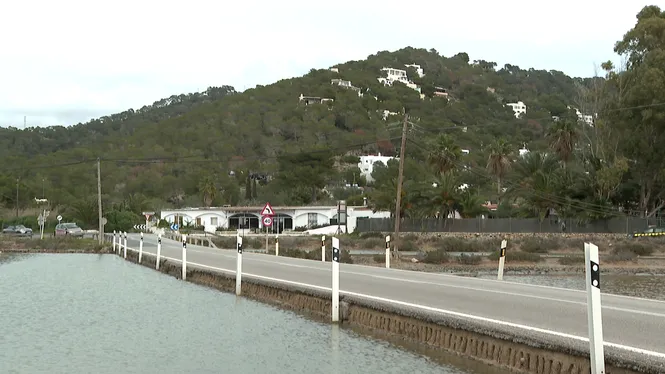 Ecologistes demanen un any més el control d’accés de vehicles al Parc Natural de ses Salines