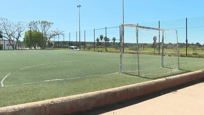 El Consell de Formentera tanca les pistes esportives des Cap de Barbaria