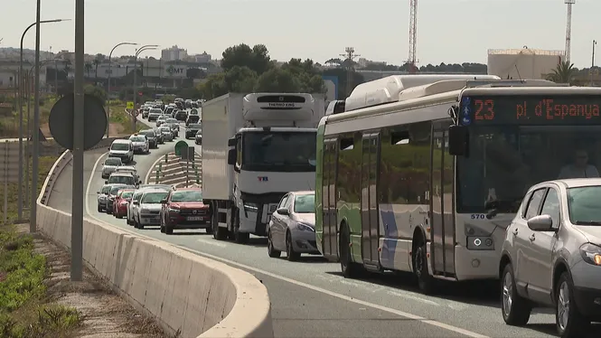 Les empreses eivissenques de ‘rent a car’ demanen excepcions a la limitació de vehicles