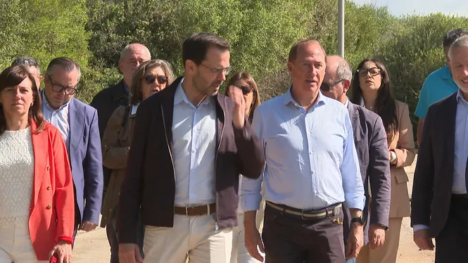 Arrenquen les obres per dotar de sanejament Es Canutells