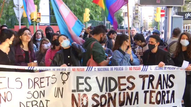 Marina Sáenz: “Hi ha una onada de reconeixement legal a la discriminació cap a les persones trans”‘