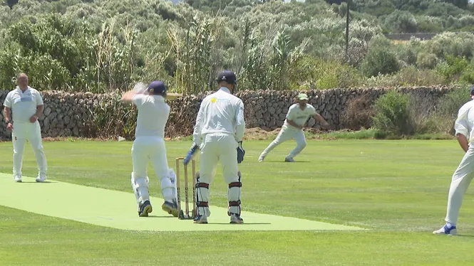 El Menorca Cricket Club rep els ambaixadors mundials del criquet per commemorar el seu 40è aniversari