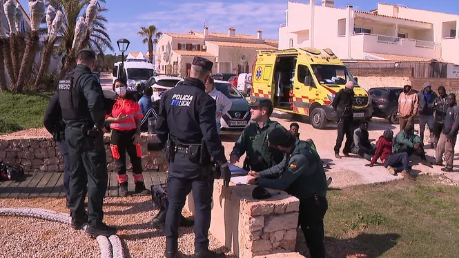 Detingut el patró d’una embarcació irregular arribada a Formentera per afavorir la migració il·legal