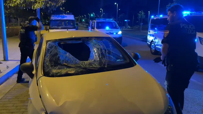 Un cotxe envesteix un patinet elèctric a Palma, en fereix el conductor i fuig