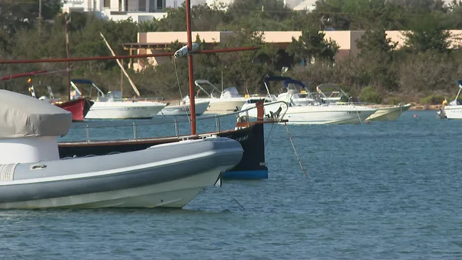 El Consell de Formentera aixeca 81 actes per fondeig il·legal i ús irregular dels pantalans