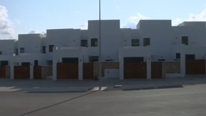 Denuncien una estafa immobiliària en la compravenda d’uns adossats a Punta de sa Pedrera