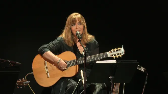 Maria del Mar Bonet causa furor a Ciutadella amb un repertori nostàlgic