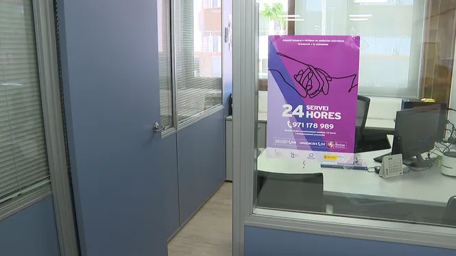 Continua la polèmica per les fallades en les polseres del sistema VioGén