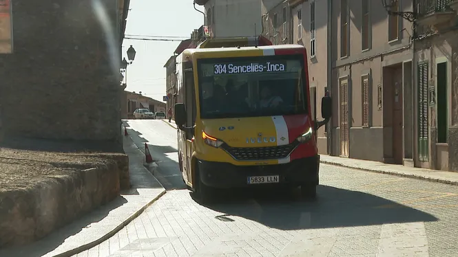 La+l%C3%ADnia+304+de+bus+del+TIB+incorpora+dues+noves+freq%C3%BC%C3%A8ncies+a+darrera+hora+del+dia