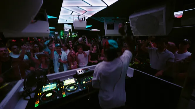 M%C3%A9s+de+25.000+assistents+les+discoteques+d%E2%80%99Eivissa+pel+final+de+temporada+enmig+de+la+dana+Alice