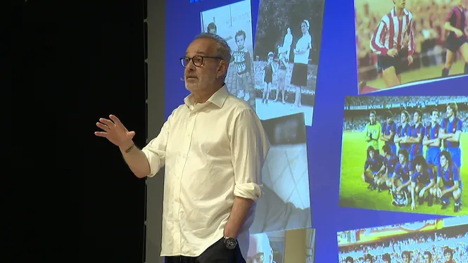 L’exfutbolista Julio Alberto adverteix els joves sobre les conseqüències de les addiccions