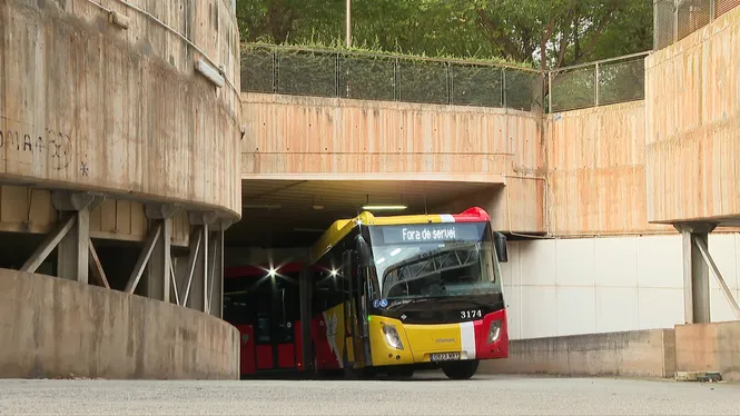 Retards+al+TIB+per+un+bus+atrapat+a+l%E2%80%99Estaci%C3%B3+Intermodal+de+Palma